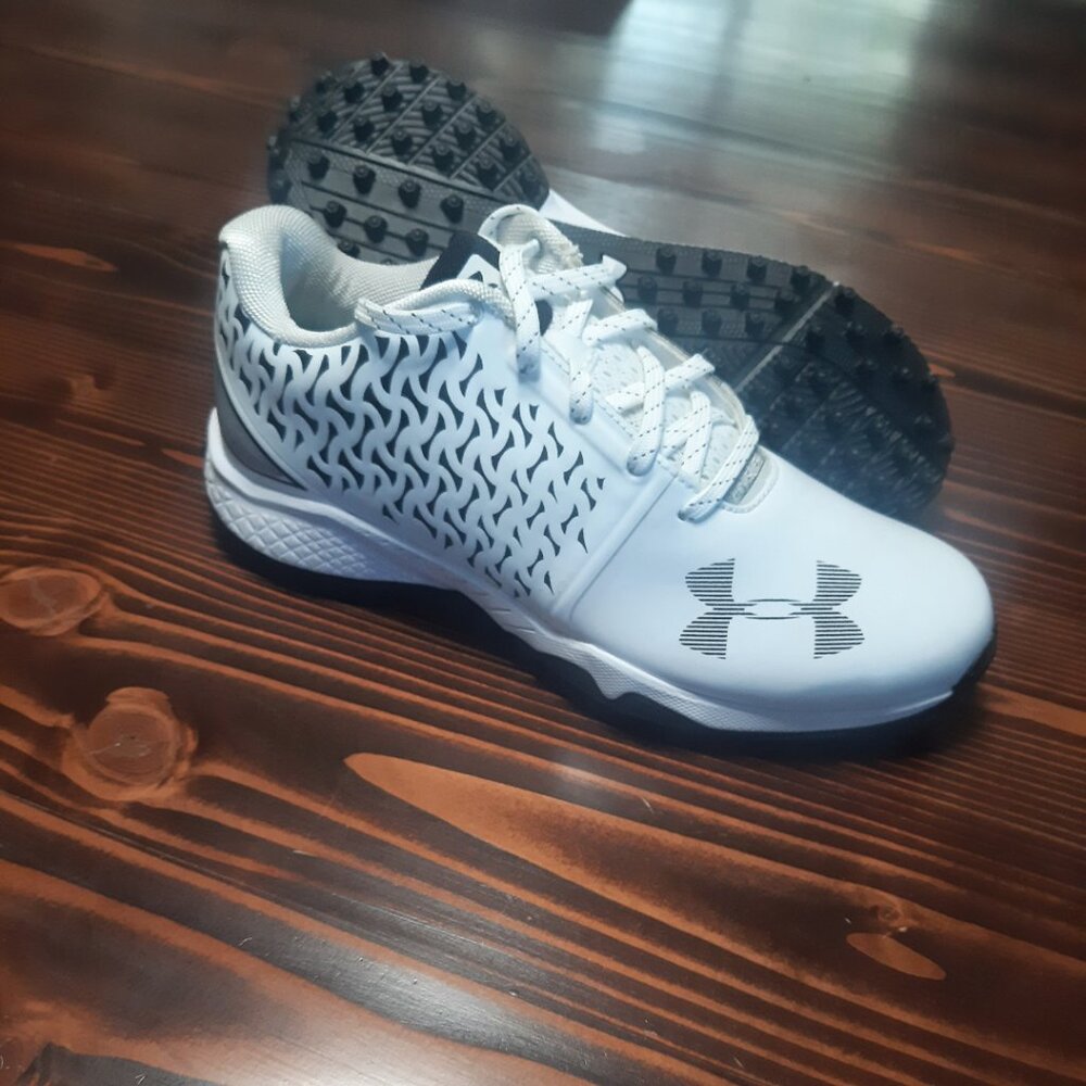 Lacrosse turf cleats